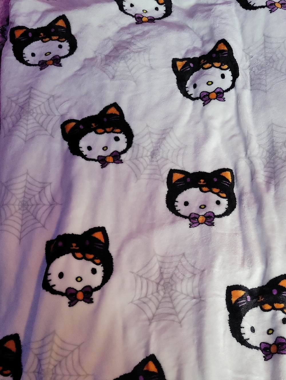Hello Kitty  Queen size Cat Costume Plush Queen Blanket Purple & Black